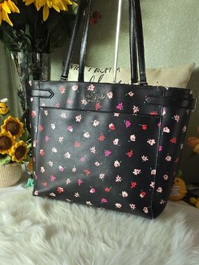 Kate Spade Black Floral Petite Tote GUC
